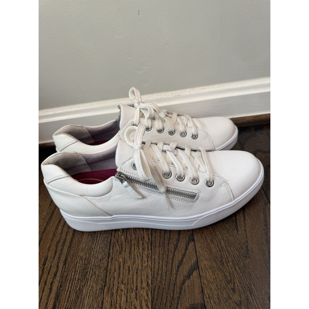MUNRO Tilly White Leather Sneakers Womens Sz 12M Excellent condition